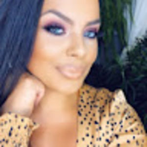 Meet your Posher, Designer